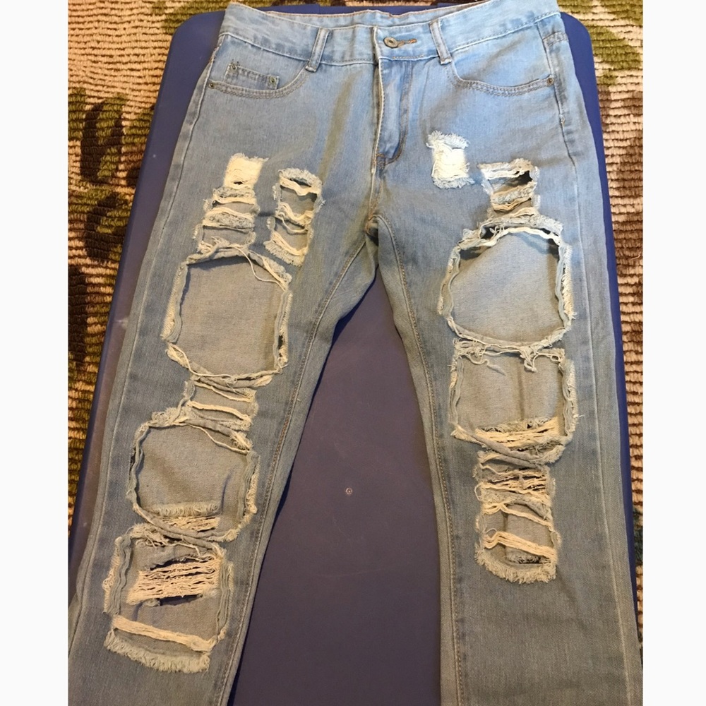 Distressed Denim Ripped Jeans - Picture 2 of 3